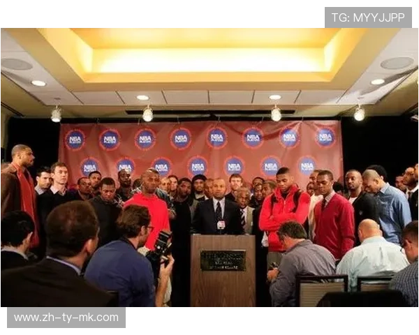 联盟与球员工会同意延长劳资谈判期限，避免赛季停摆